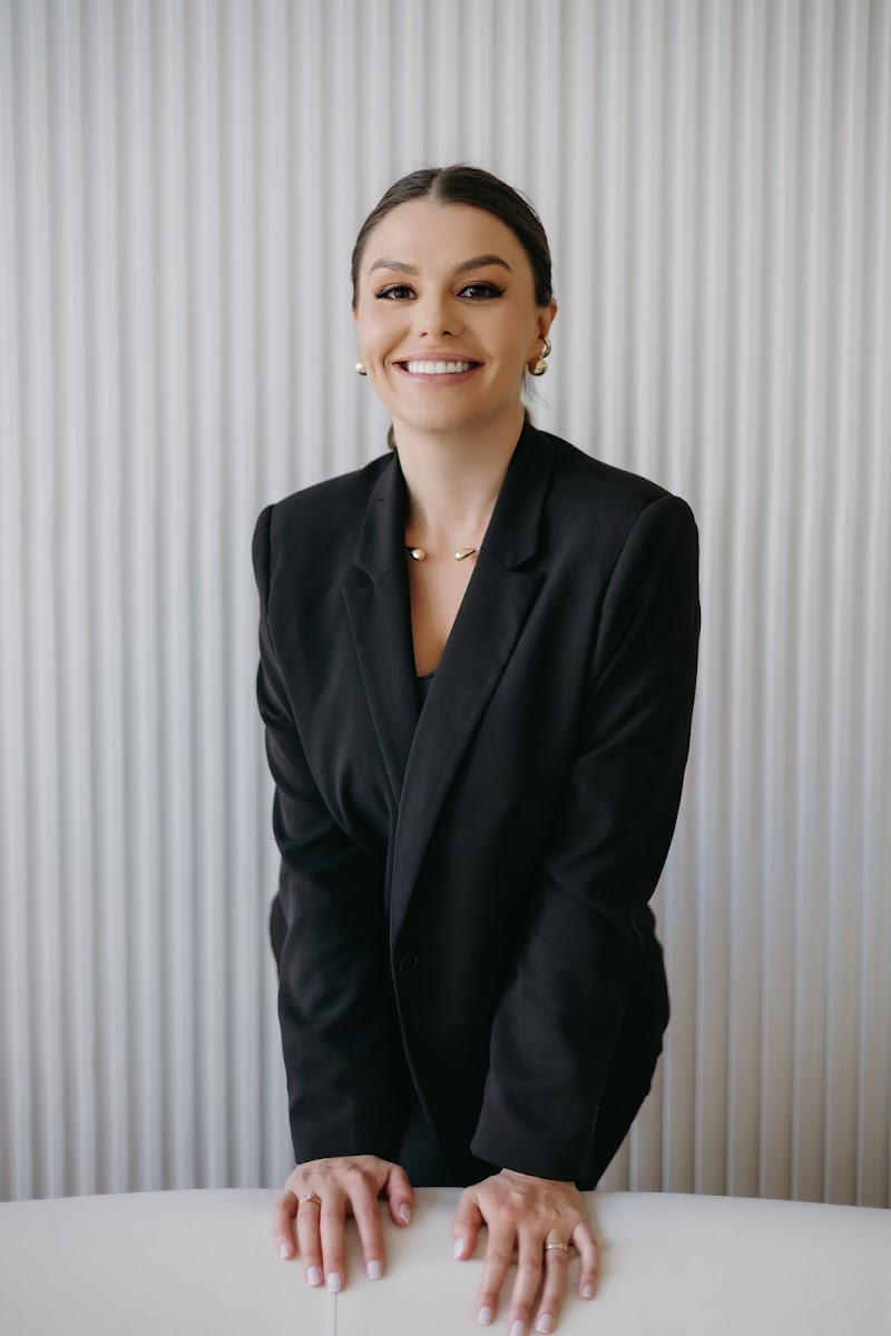 Dra. Juliana Zanin - Cirurgiã Dentista - foto 4