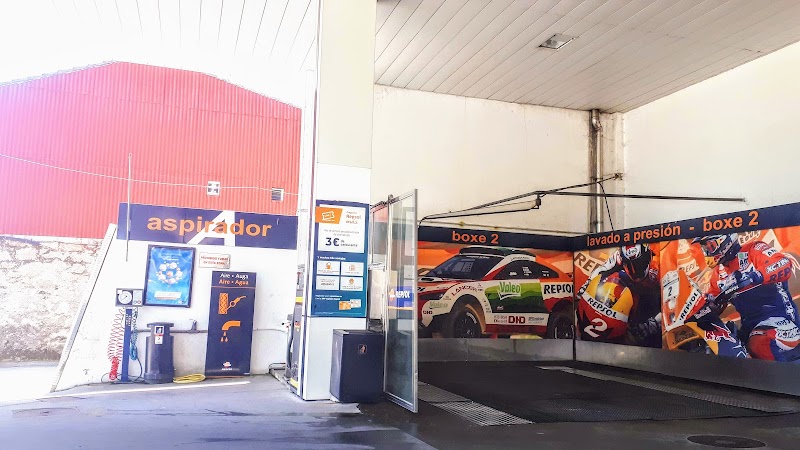 Estación de Servicio Repsol photo 2