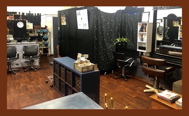 Quicksnips Hair Salon photo 2