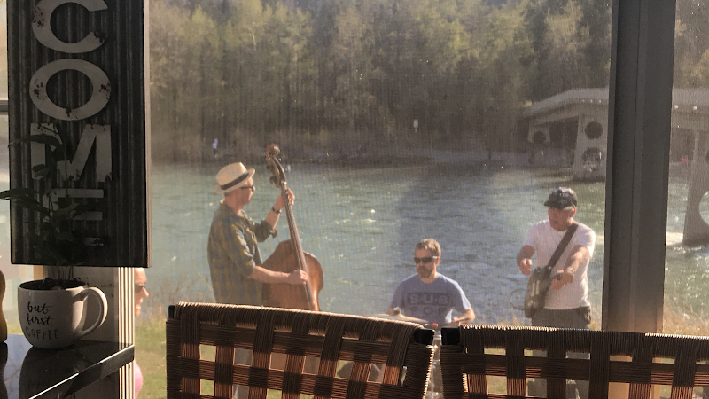 Angel's Cafe photo 4