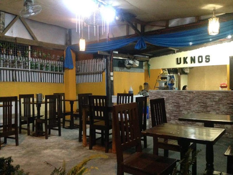 Uknos Restaurant
