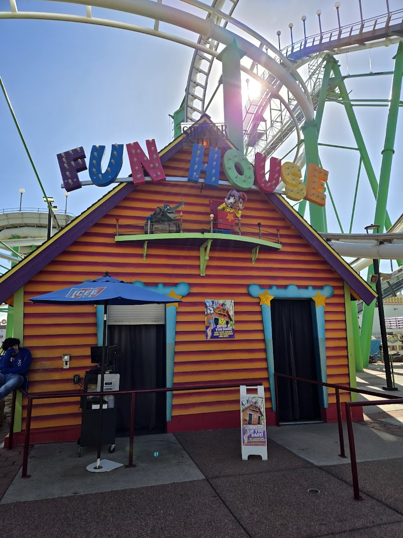 Fun House — Amusement Center in Phoenix