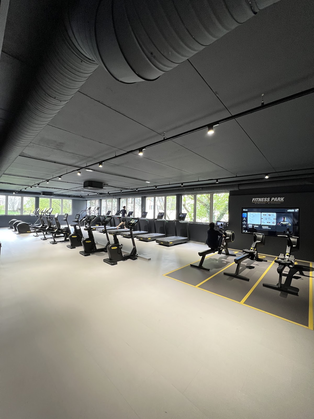 Fitness Park - Salle de sport Paris - La Chapelle, vue extérieure