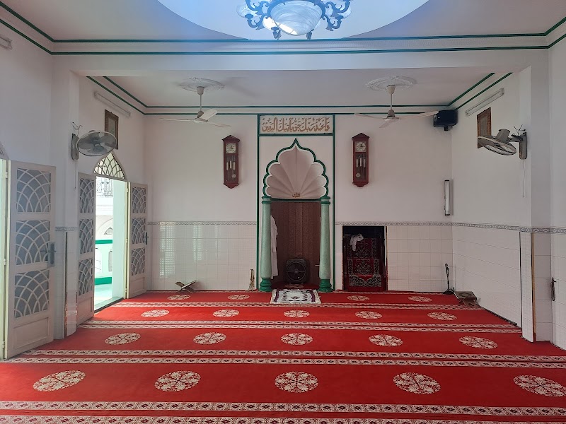 Masjid Hayyatul Islam District 10 photo 1
