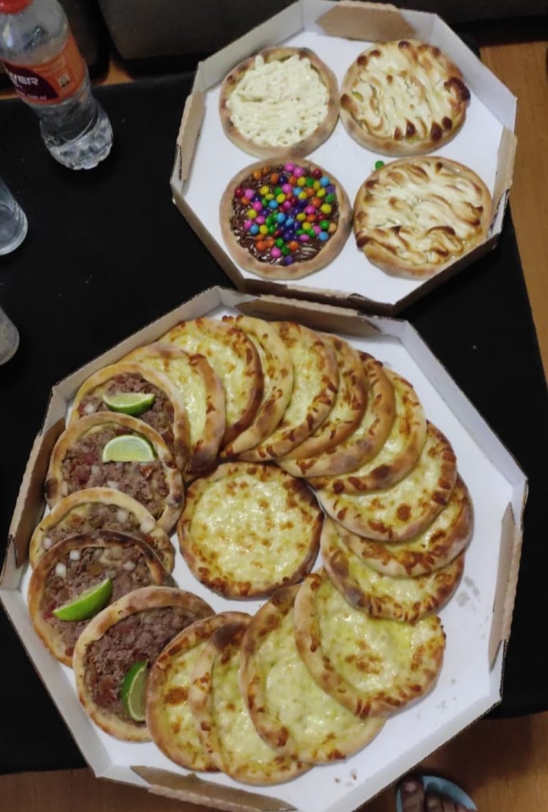 Master House Pizzas e Esfihas
