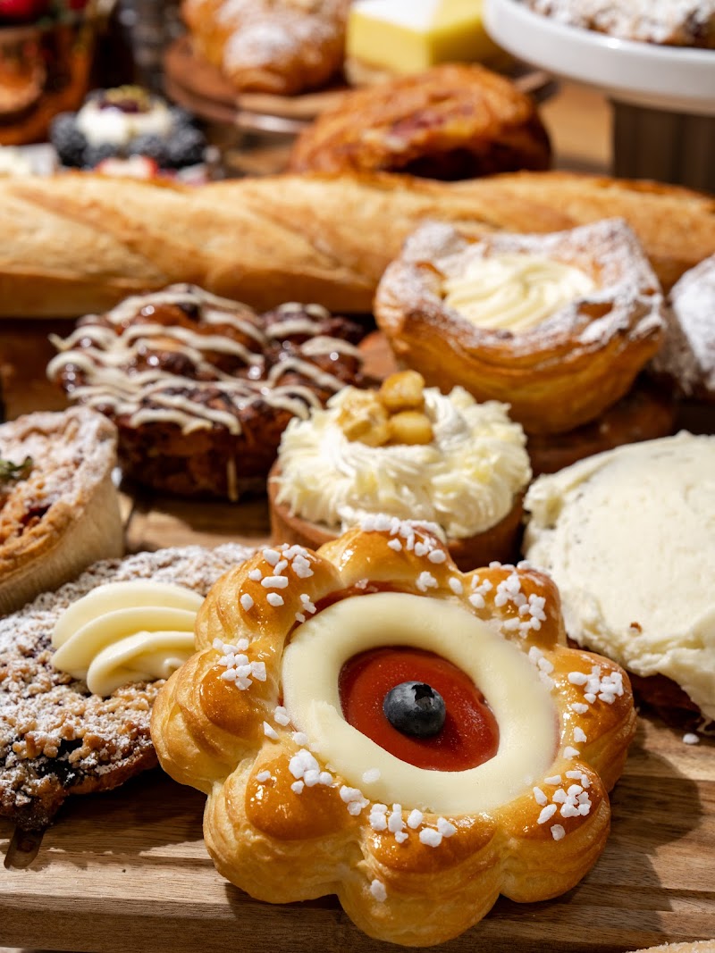 Bonrue Bakery formerly Farmstead photo 3