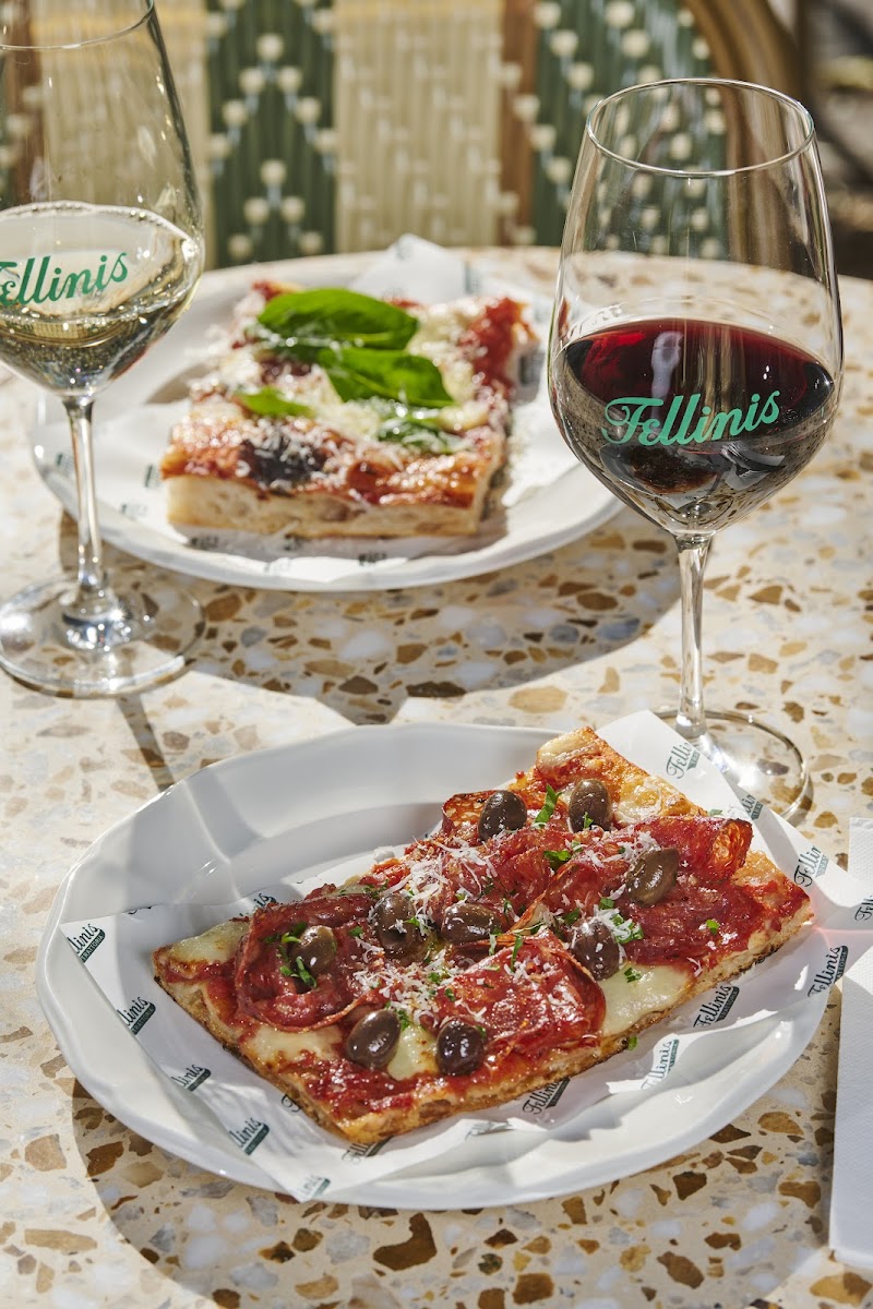 Fellini's Trattoria photo 2