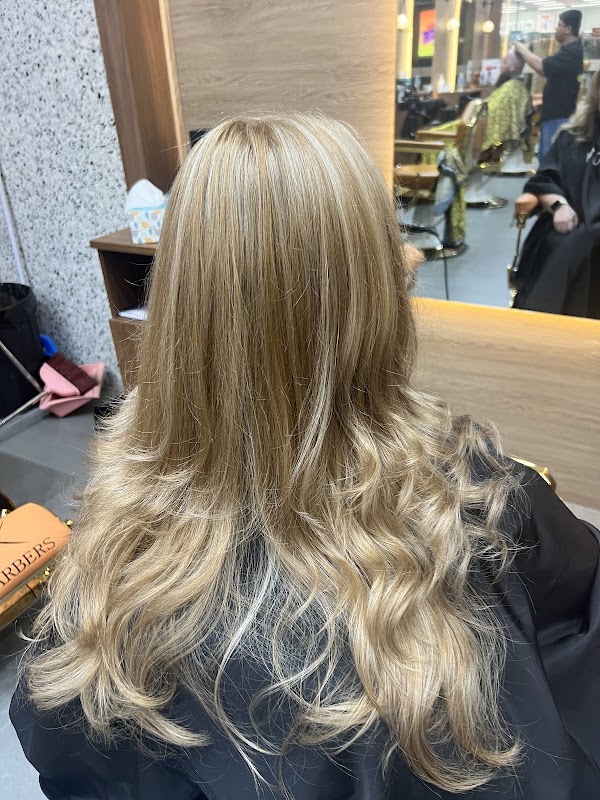 JK Barbers Halls Head