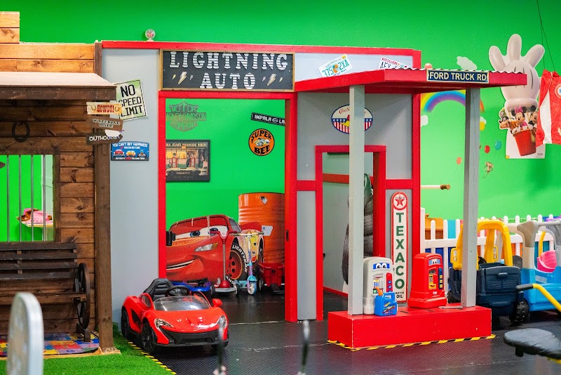 LolliPops Indoor Playground & Party Place photo 6