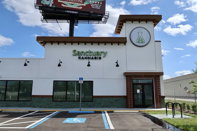Video tour of Sanctuary Cannabis Tampa Waters Dispensary retail environment