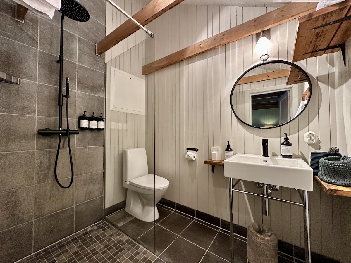 Nusfjord Village & Resort — 4