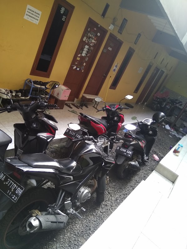 Kost Putra