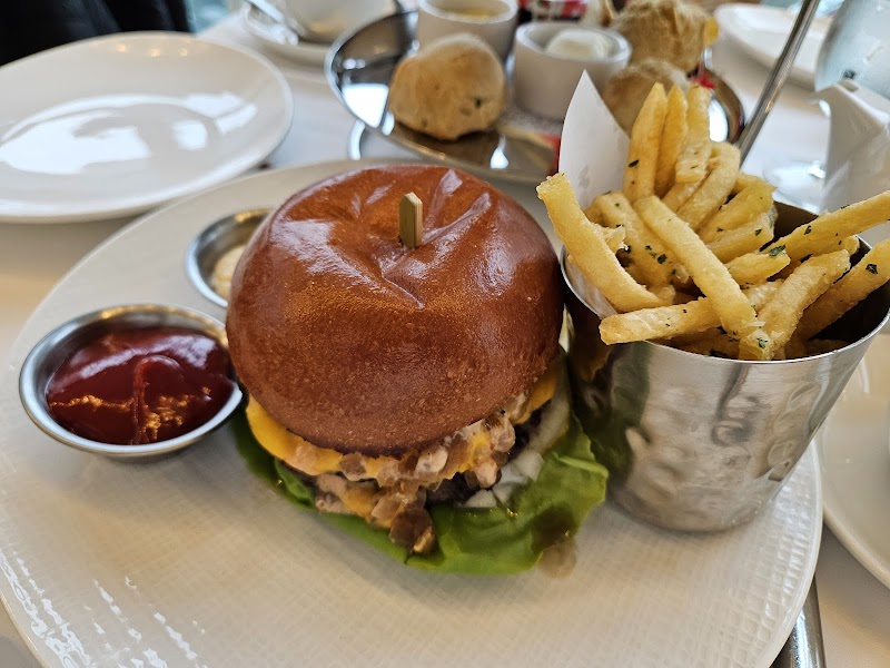 Classic American menu with standout truffle fries