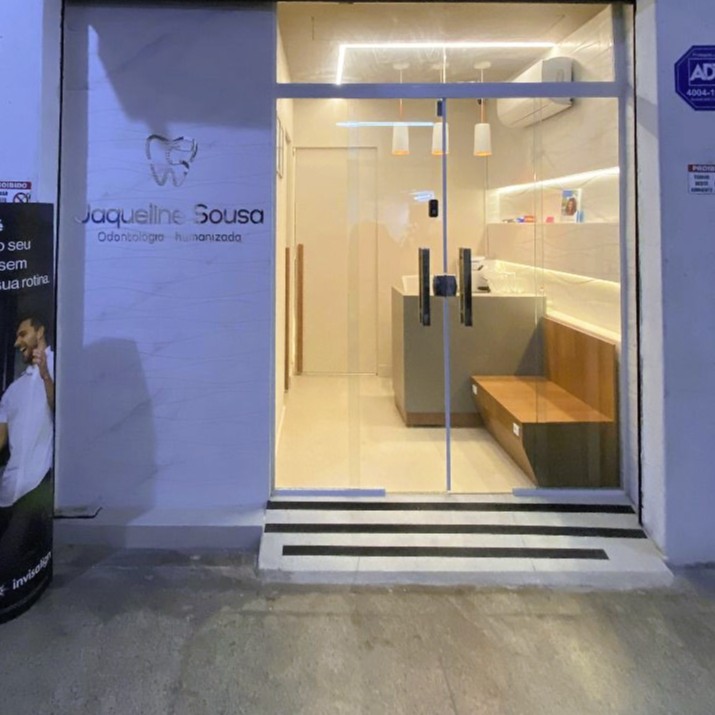 Dra Jaqueline Sousa / Clínica Odontológica no Catete - foto 3