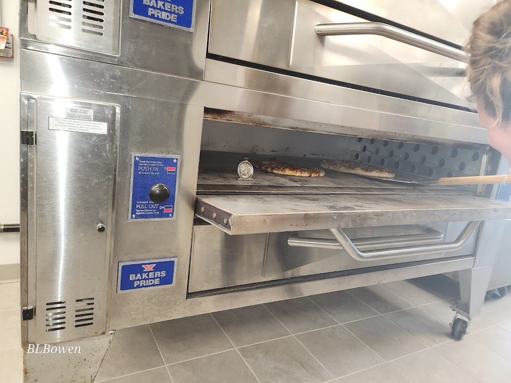 Bowen’s Pizzeria & Deli