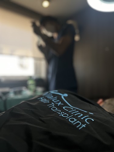 Vialux Hair Transplant | Ankara Saç Ekimi logo