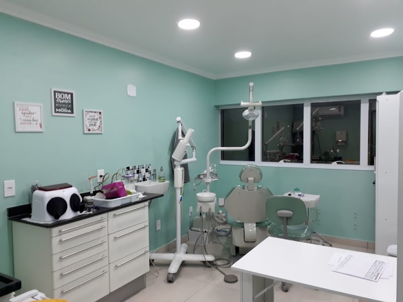 Dra Monique Ferreira - Consultório Odontológico