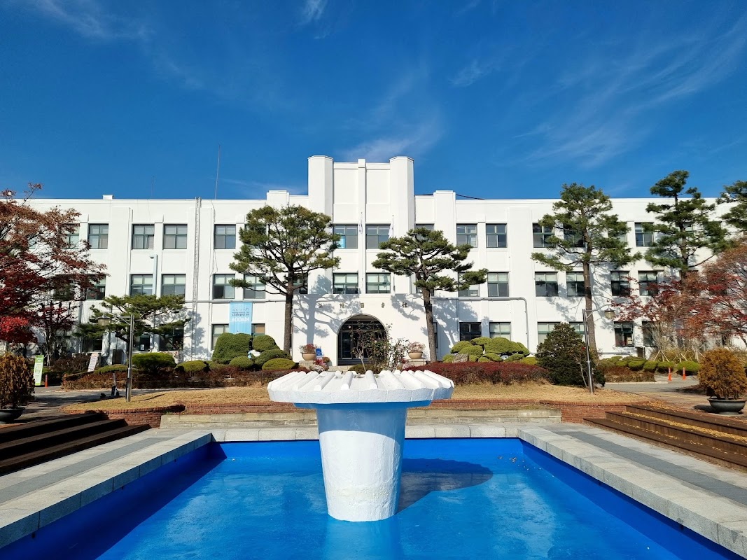 Jeongdok Library