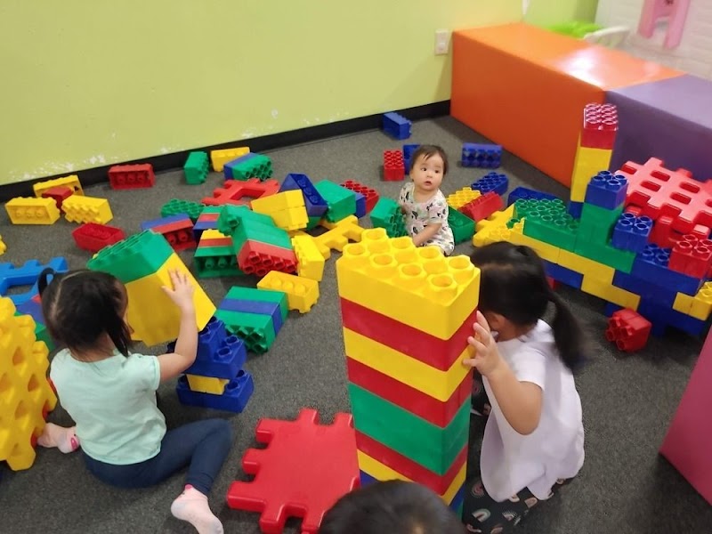 DinoDash Indoor Playground photo 8