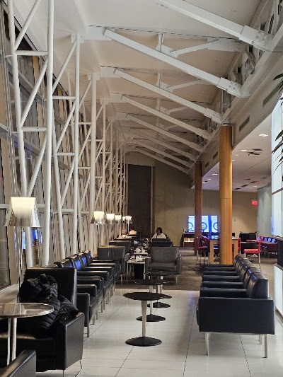 Air Canada Maple Leaf Lounge (Transborder) — Google photo 1