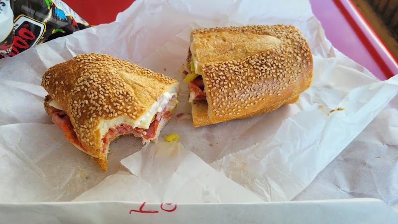 V & S Italian Deli photo 2