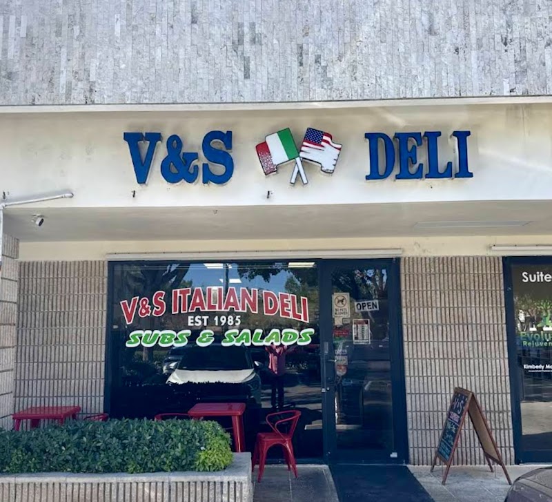 V & S Italian Deli photo 5