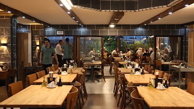 Ezme Dürüm Evi - Restoran