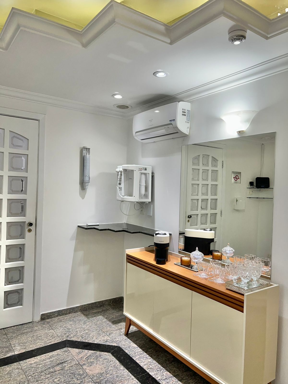 DRA. THÁBATA - DENTISTA AVENIDA PAULISTA