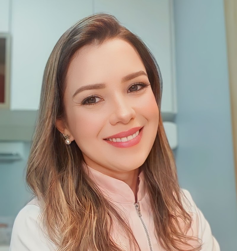 Dra. Olívia Dias - Aparelho Ortodôntico adultos e crianças - foto 4