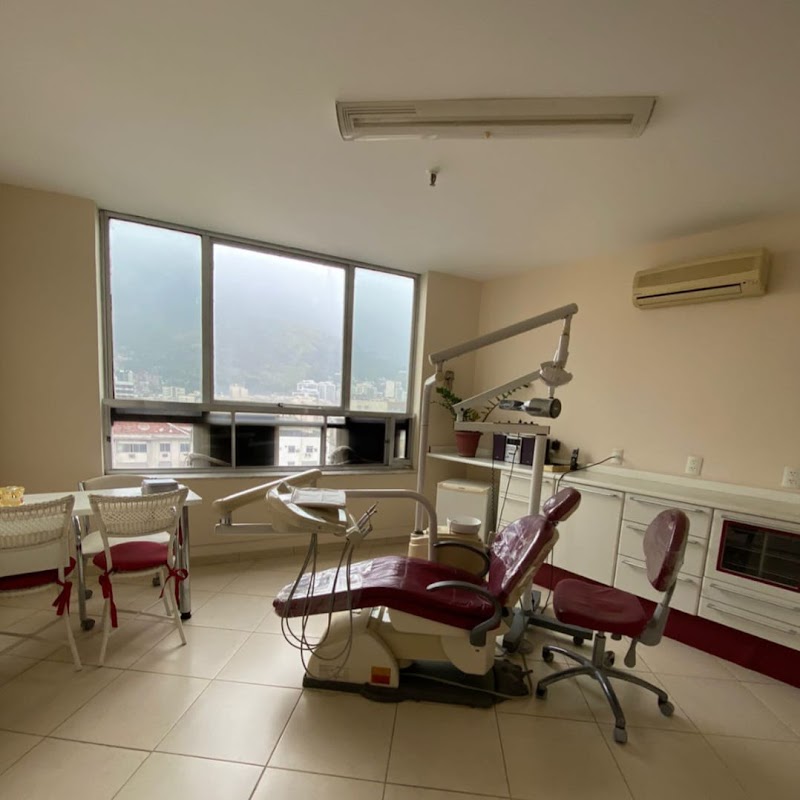 DRA ALINE COELHO DENTISTA | RIO DE JANEIRO - foto 2
