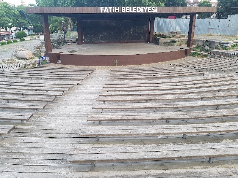 Sultanahmet Square photo 2