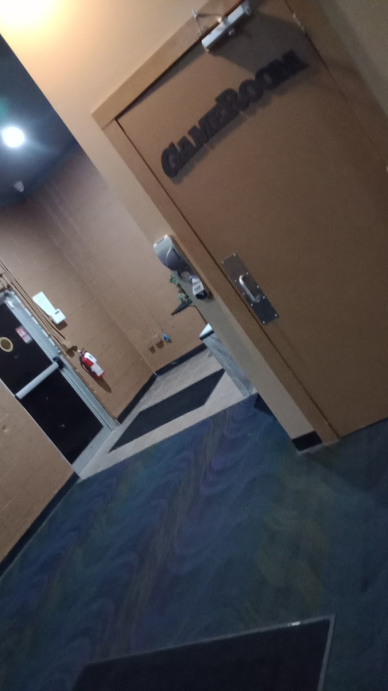 Gumby's Cigarette & Beer World photo 3