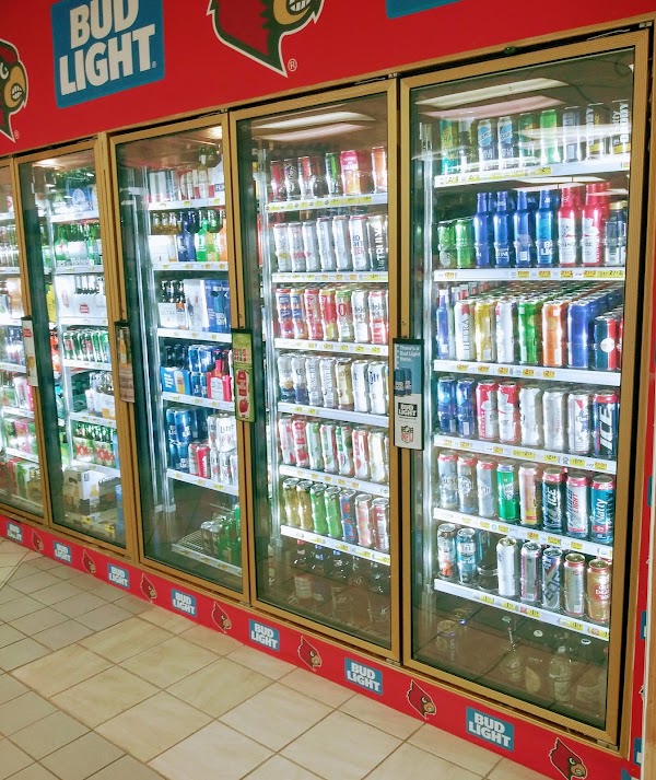 Photo by Angel Clemens