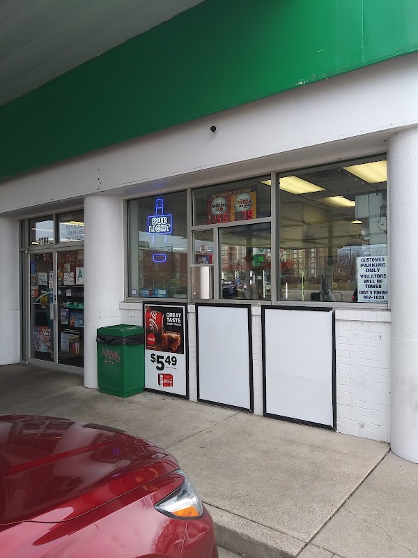 Photo by Angel Clemens