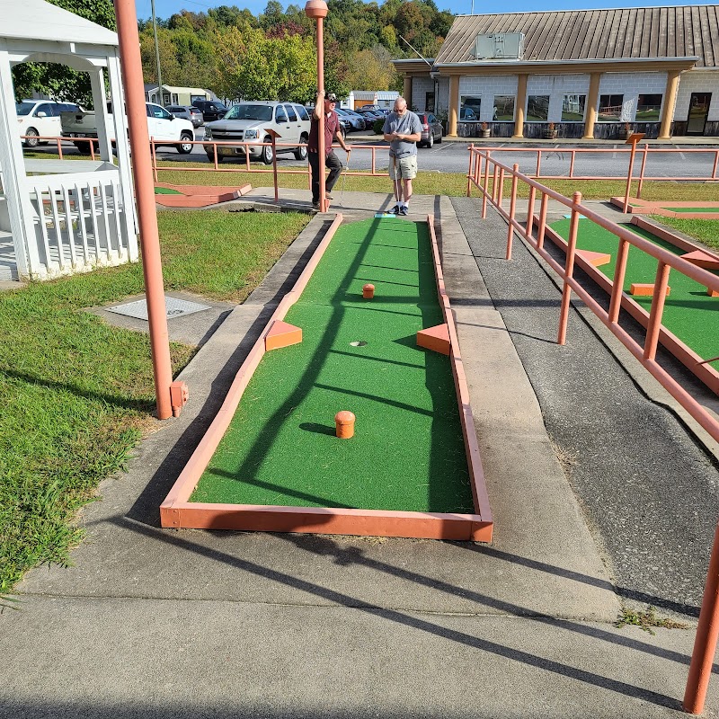 Wilkesboro Mini Golf & Games banner