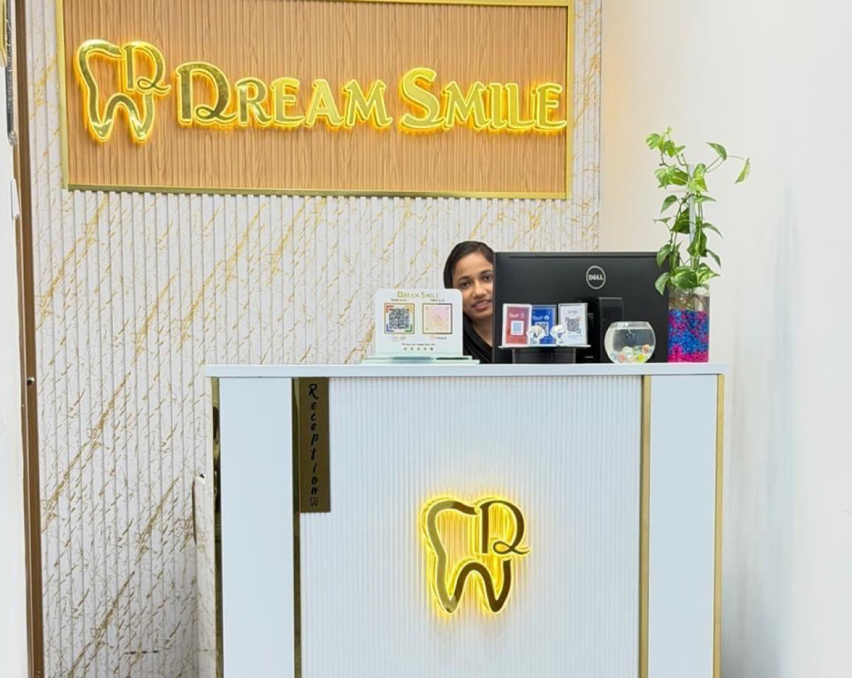 DREAM SMILE DENTAL CLINIC LLC - Best Dental Clinic | Teeth Whitening| Gold and Silver Teeth |Zirconia Bridges In Deira ,Dubai