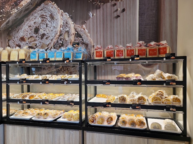 85°C Bakery Cafe - Alhambra photo 4