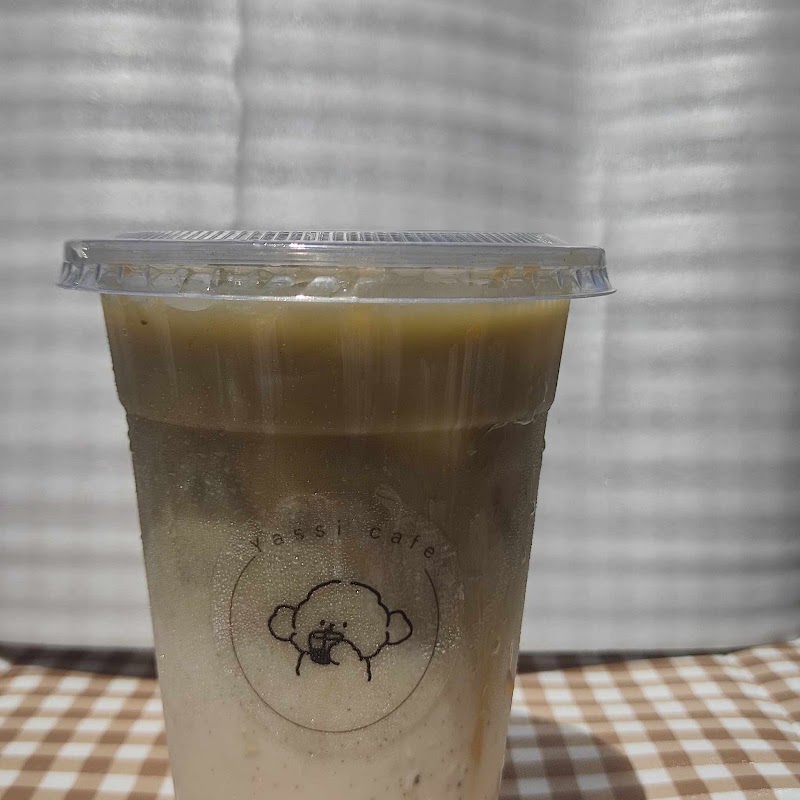 Yassi cafe taguig