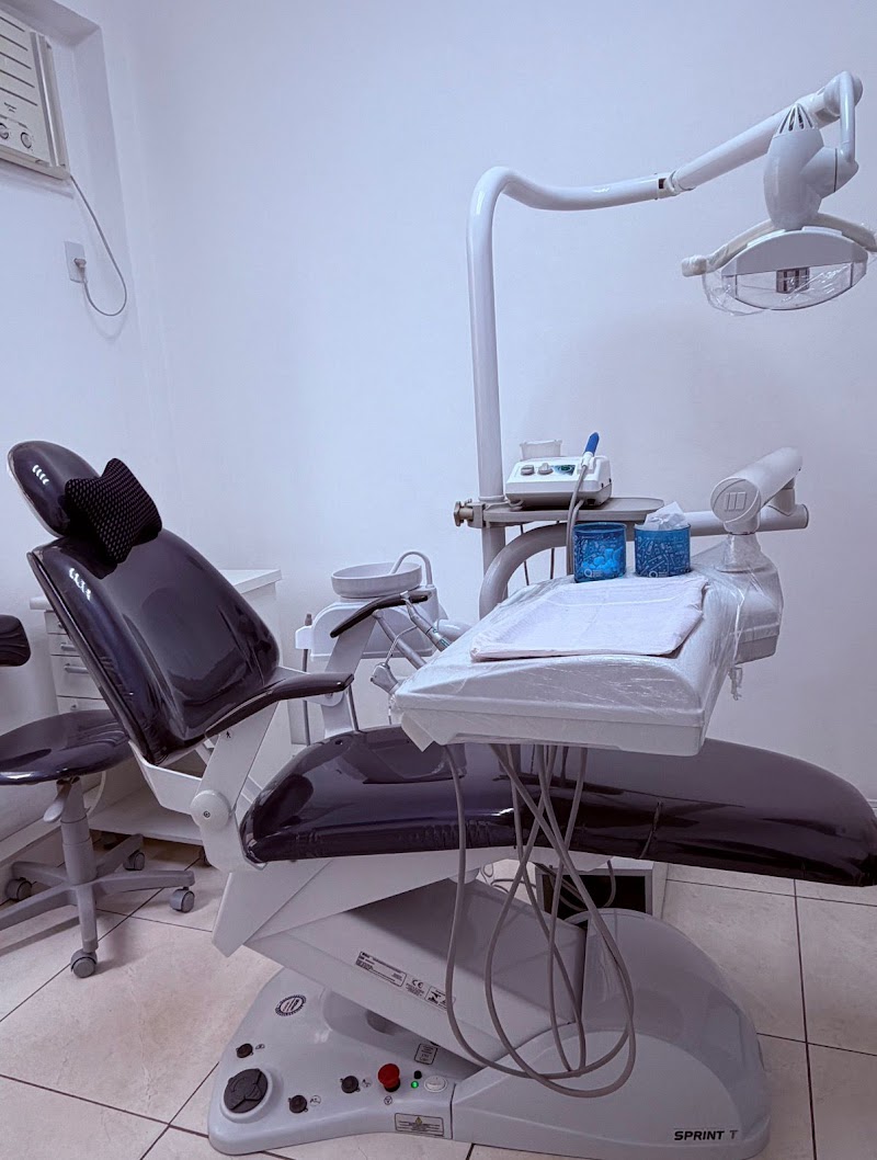 Consultório Dra. Angelica Vaitsman | Dentista Tijuca | Implantes Dentários e Periodontia - foto 2