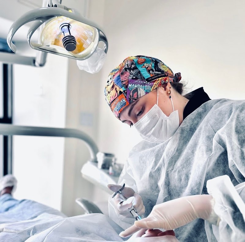 Consultório Dra. Angelica Vaitsman | Dentista Tijuca | Implantes Dentários e Periodontia - foto 3