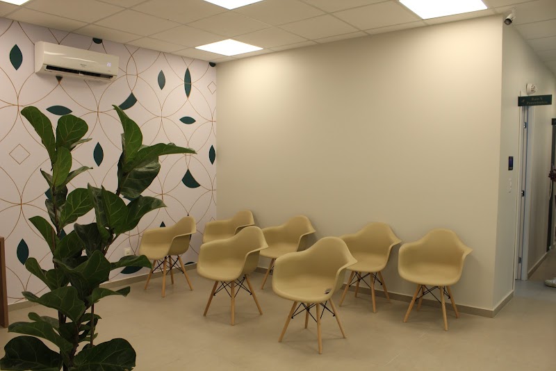 Oral Rio Nova Friburgo | Implantes Dentários | Clínica Odontológica | Próteses | Alinhadores Invisíveis | - foto 5