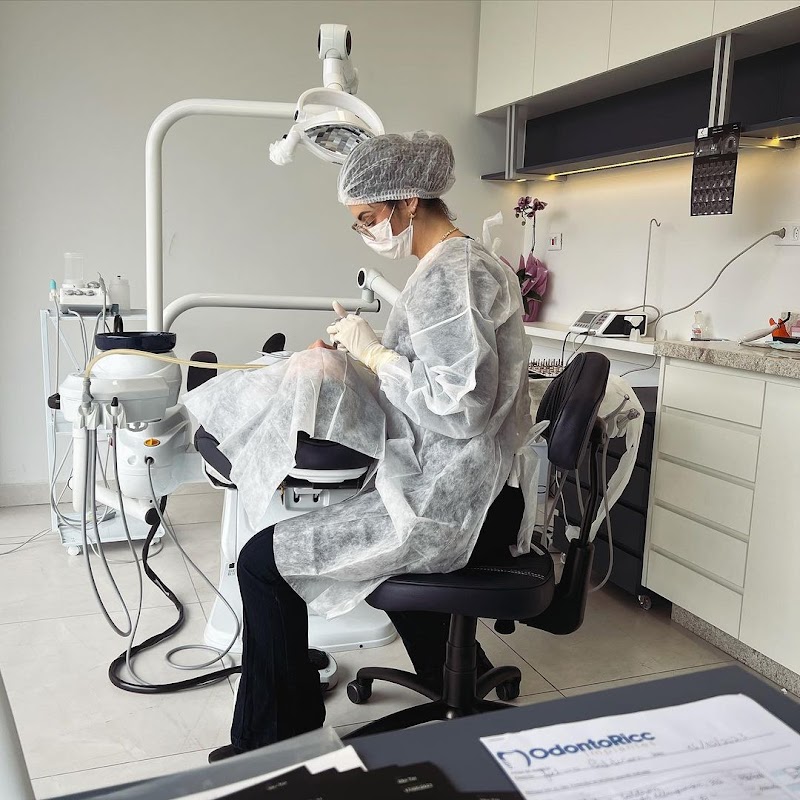 OdontoRicc | Implantes Dentários em Curitiba - foto 4