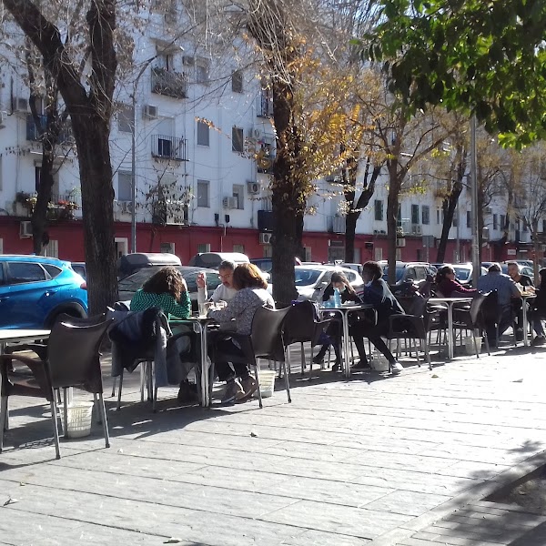 Bar Avenida (Salón Comedor)