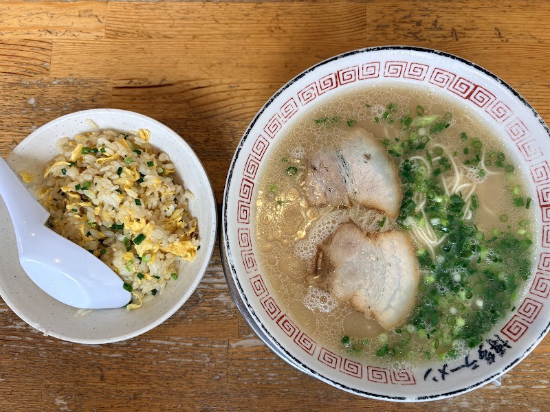 博多ラーメン片岡屋 加古川本店 写真3