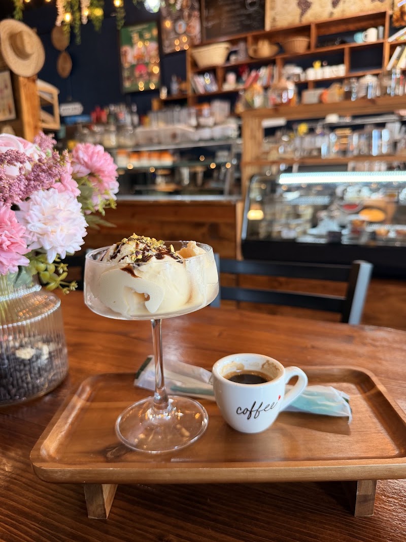 Aroma Coffee House photo 3