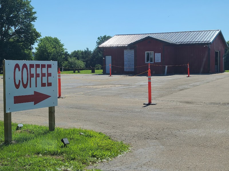 The Pour on 84 photo 2