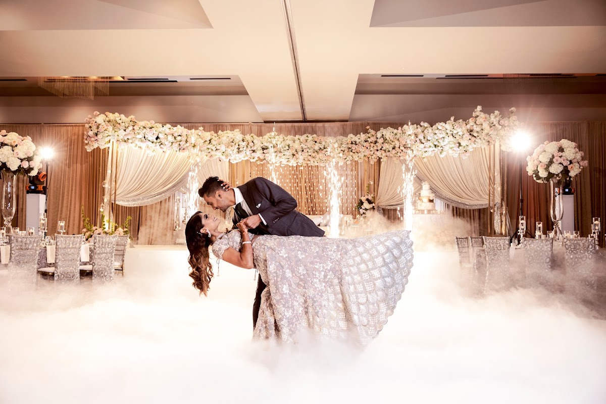 Bhowmik Dave Films & Photography - Wedding Photographers & Videographers: Google Places image 4