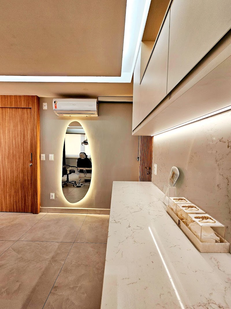 ORB Odonto • Facetas • Prótese • Invisalign • Implante • DTM • Dentista em Teresina - foto 4