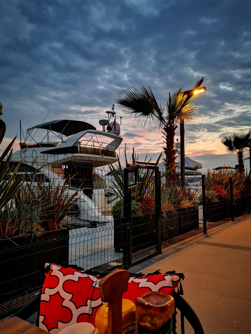 Bisquitte - Büyükçekmece Fast Food