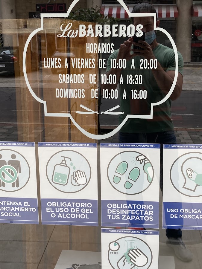 Los Barberos — interior, detalle del espacio